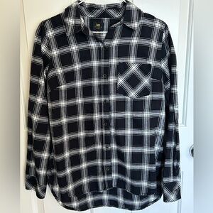Lee Riders Women’s Sz S Black Plaid Flannel Shirt